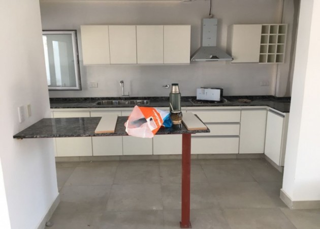 DUPLEX EN VENTA BARRIO PROFESIONALES (atrás de  UCASAL)