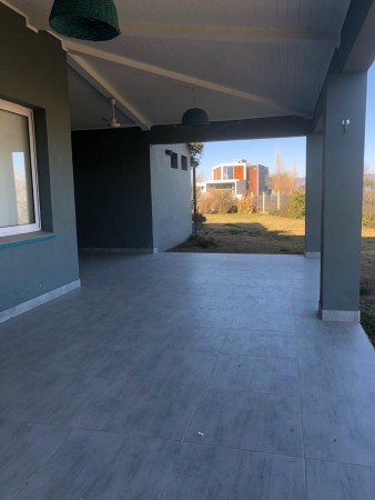 Hermosa casa en El Prado Eco Village
