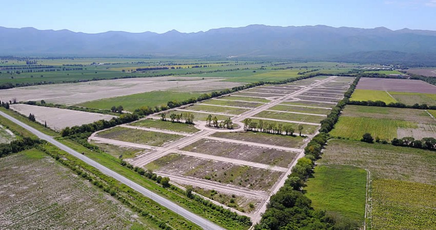 TERRENO EN LA JACINTA