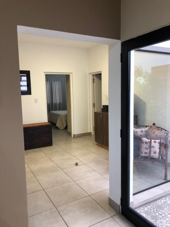 Hermosa casa remodelada