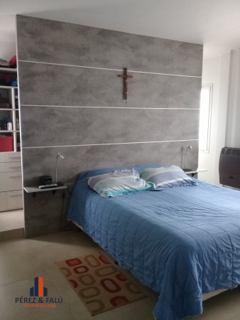 Espectacular Casa en Huaico