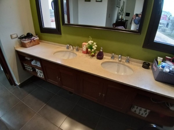 Hermosa Casa en Venta en La Fidelina! Excelente Ubicación