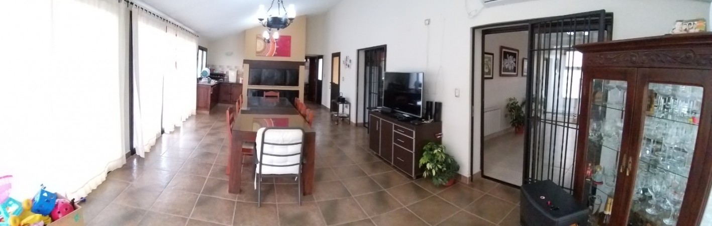 Hermosa Casa en Venta en La Fidelina! Excelente Ubicación