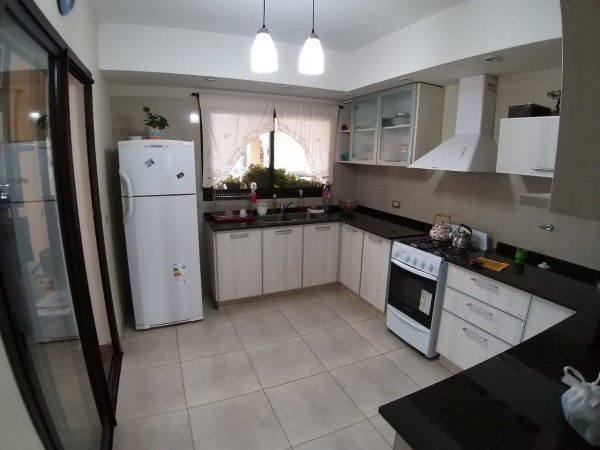 Hermosa Casa en Venta en La Fidelina! Excelente Ubicación