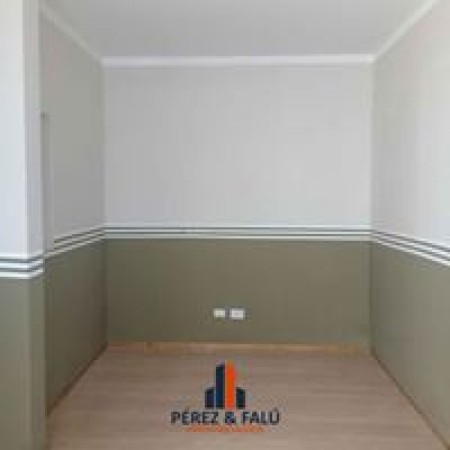Propiedad en alquiler ideal consultorios en calle España 1500.