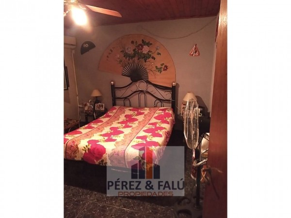 Oportunidad Casa en Venta en Barrio El Tribuno