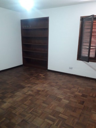 EN VENTA AMPLIO DEPARTAMENTO