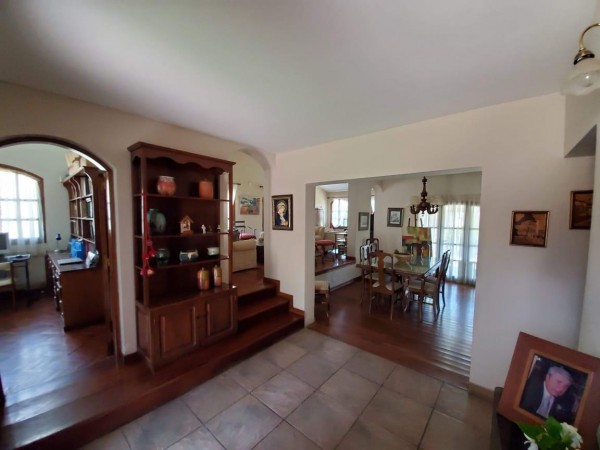 Casa esquina en Bo Tres Cerritos, zona primera rotonda