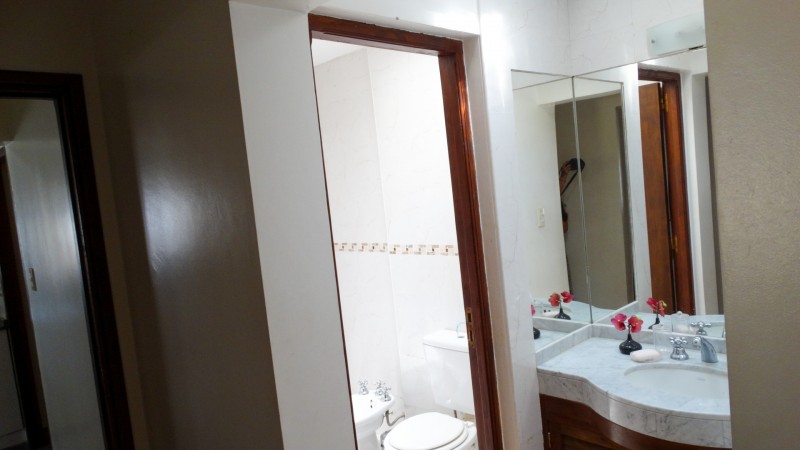 EN VENTA! CAMINO A CERRILLOS - CASA EN BARRIO PRIVADO LOS OLMOS, 2 TERRENOS JUNTOS! A 10 MINUTOS DEL CENTRO.