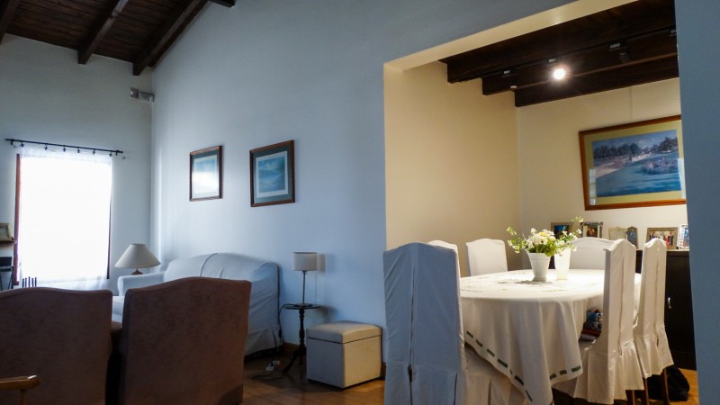 EN VENTA! CAMINO A CERRILLOS - CASA EN BARRIO PRIVADO LOS OLMOS, 2 TERRENOS JUNTOS! A 10 MINUTOS DEL CENTRO.