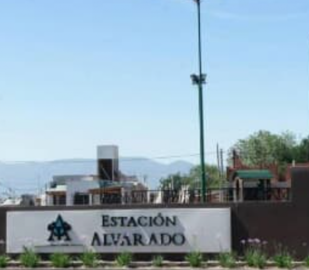 Terreno en Estacion Alvarado 