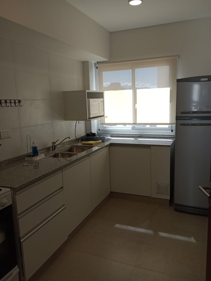 DEPARTAMENTO AMOBLADO DE CATEGORIA CERCA DE PLAZA ALVARADO