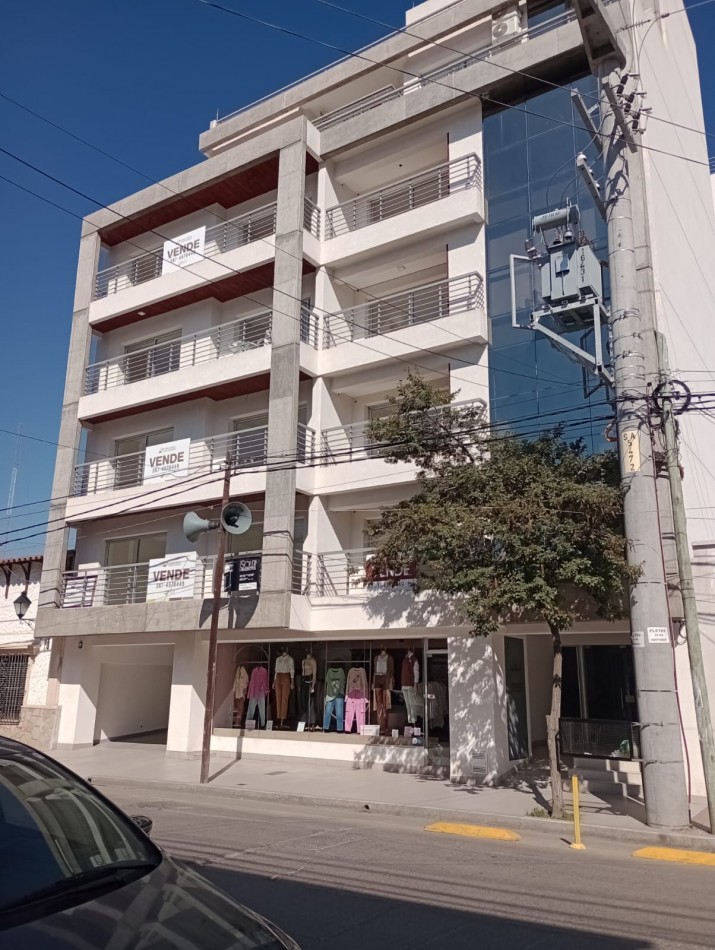 DEPARTAMENTO AMOBLADO DE CATEGORIA CERCA DE PLAZA ALVARADO