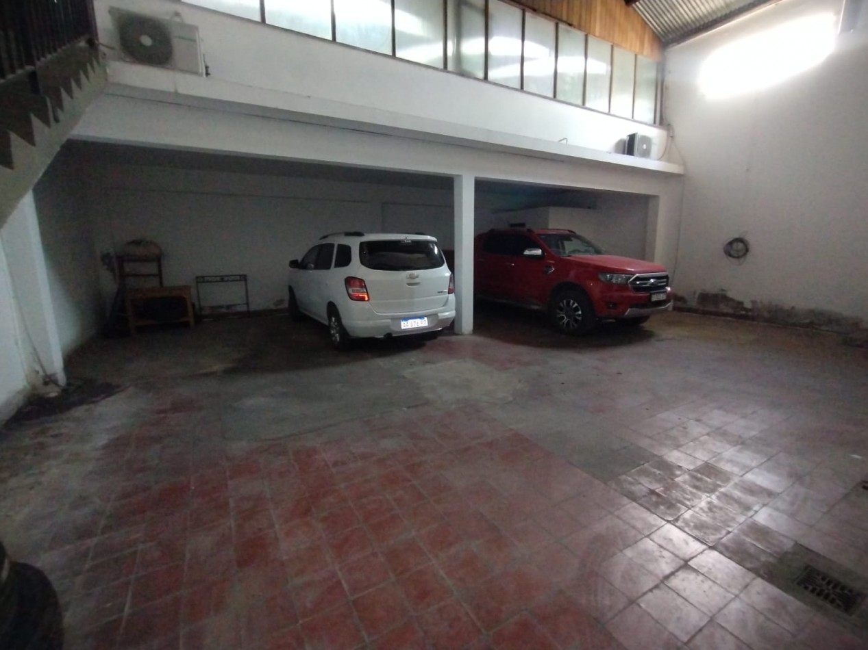 Importante Local Comercial Centrico - Zona calle Pellegrini