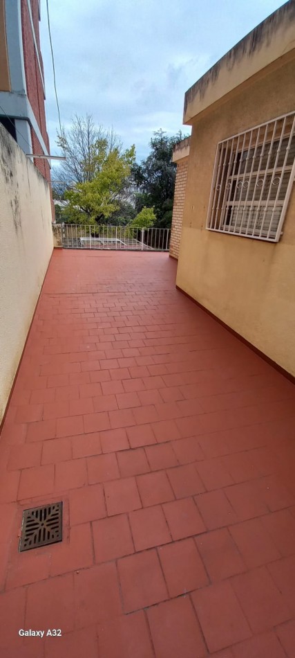 Importante Propiedad - Casa Zona Centro - Dean Funes 400