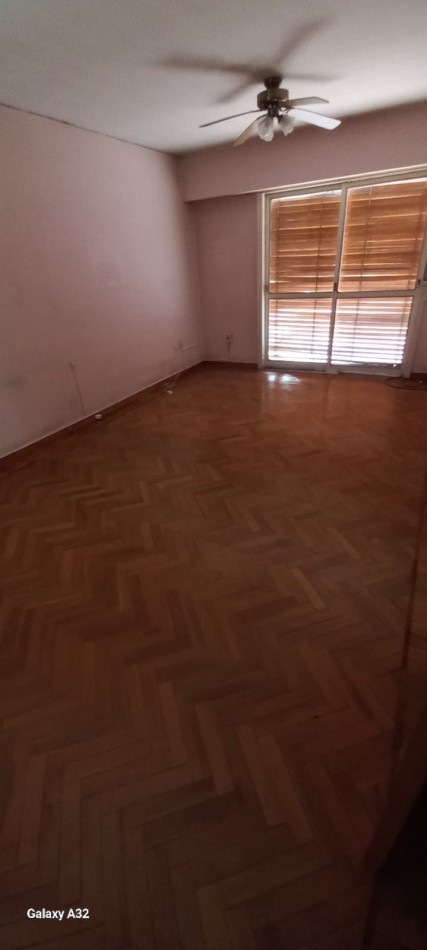 Importante Propiedad - Casa Zona Centro - Dean Funes 400