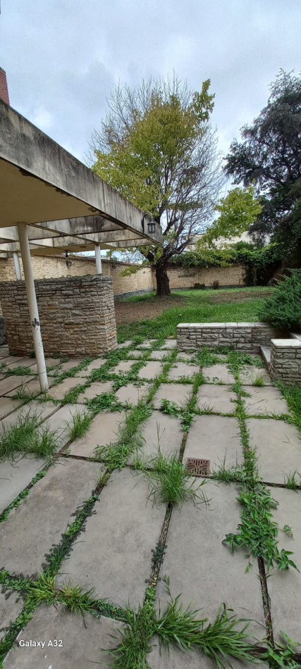 Importante Propiedad - Casa Zona Centro - Dean Funes 400