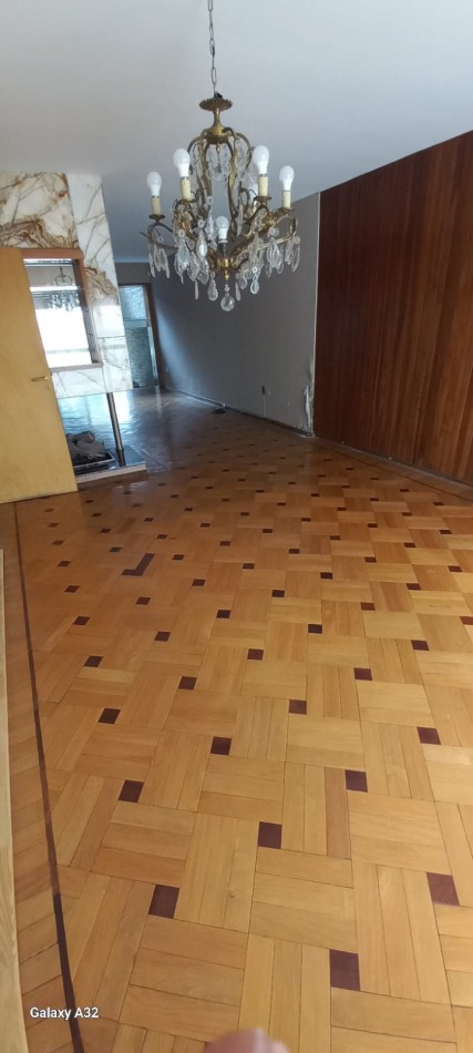 Importante Propiedad - Casa Zona Centro - Dean Funes 400