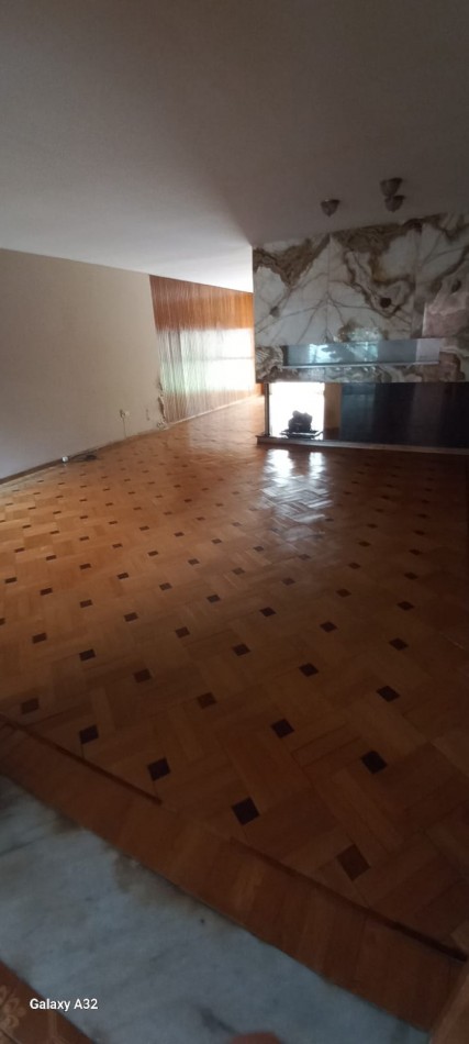 Importante Propiedad - Casa Zona Centro - Dean Funes 400