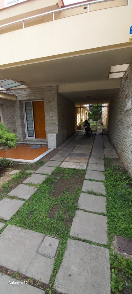 Importante Propiedad - Casa Zona Centro - Dean Funes 400