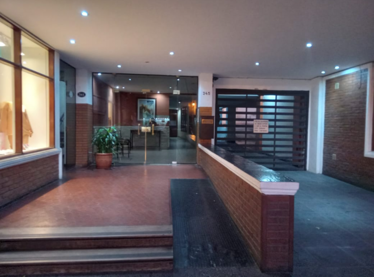 Departamento en calle Dean Funes