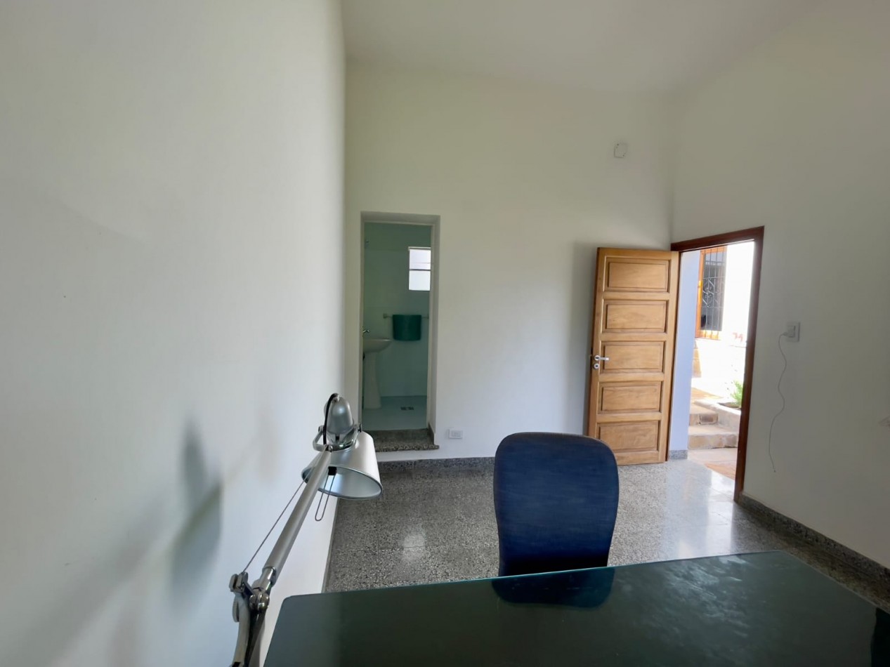 IMPORTANTE CASA ZONA CERRO SAN BERNARDO