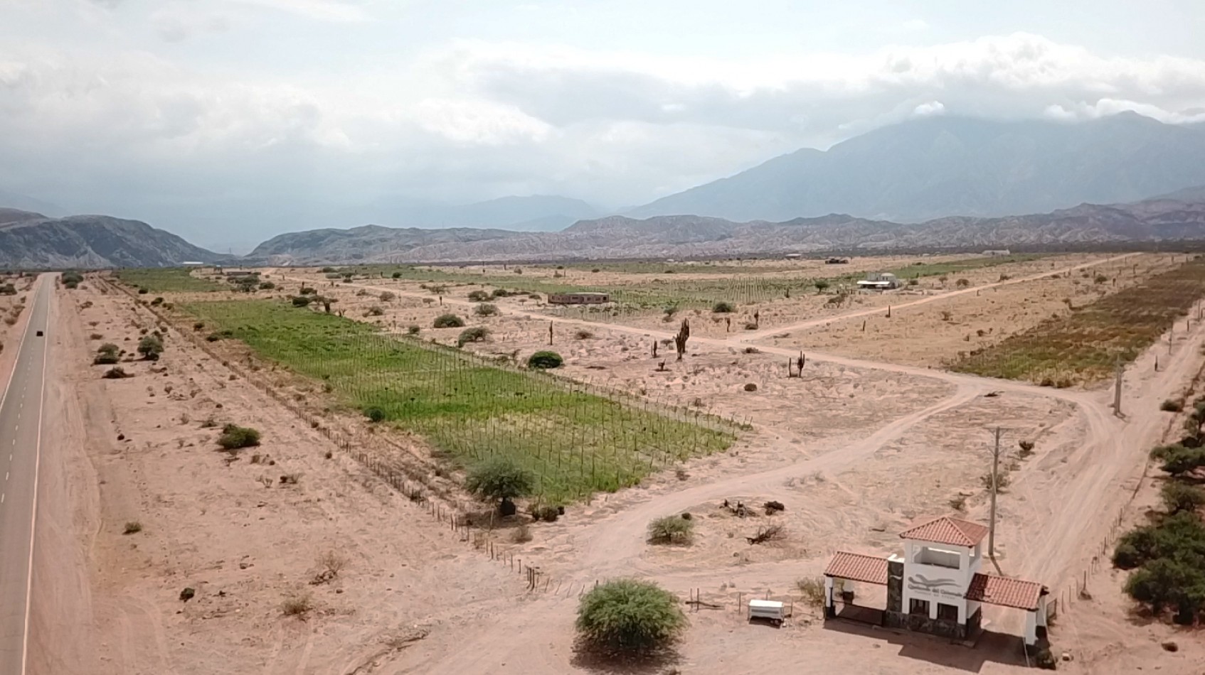 ¡Lote Exclusivo en Quebrada del Colorado, a Minutos de Cafayate! | Oportunidad de Inversion con Financiacion y Posesion Inmediata