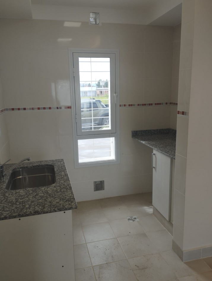 CASA A ESTRENAR EN URBANIZACION  LA JORGELINA 