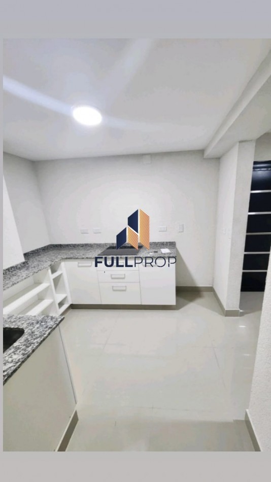 Departamento de 2 dormitorios en alquiler con cochera