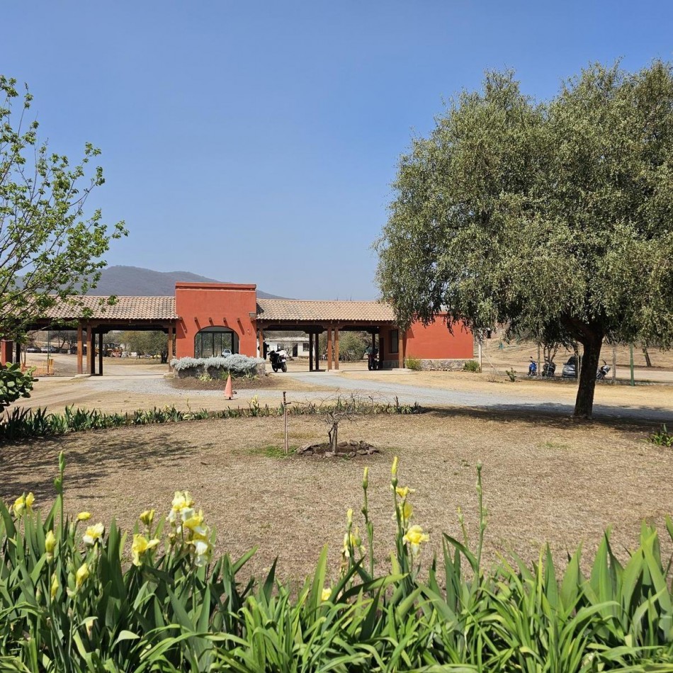 Las Cañadas Terreno en Venta ✨