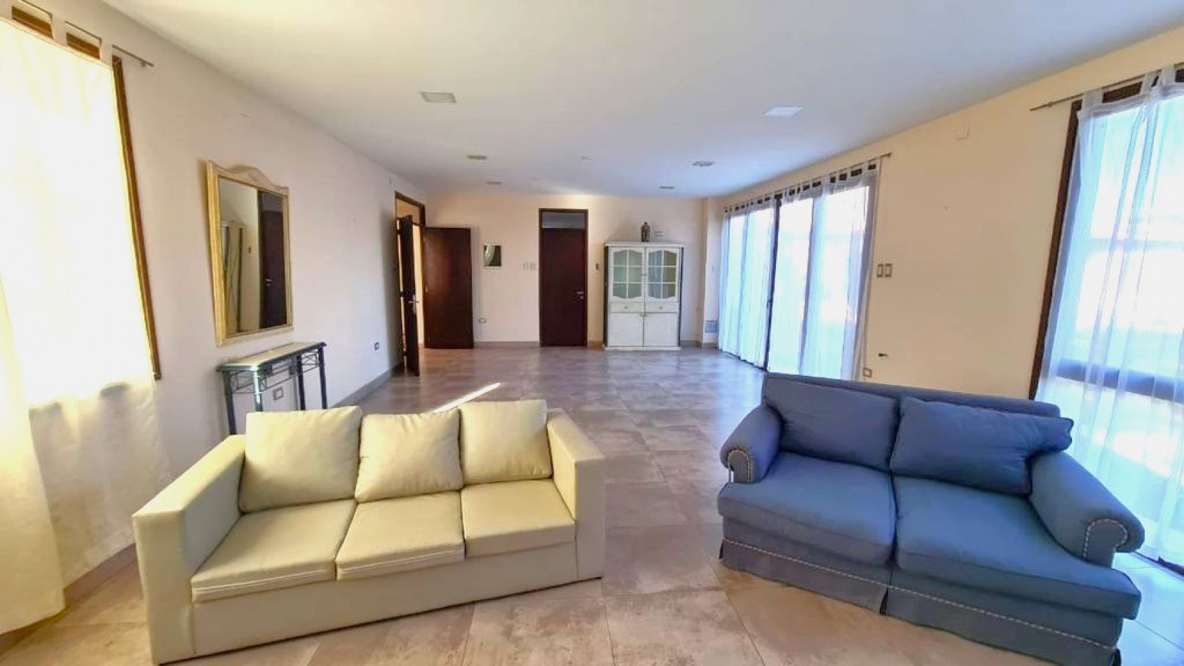 CASA EN ALQUILER - BARRIO PRIVADO LOS OLMOS (Cerrillos)