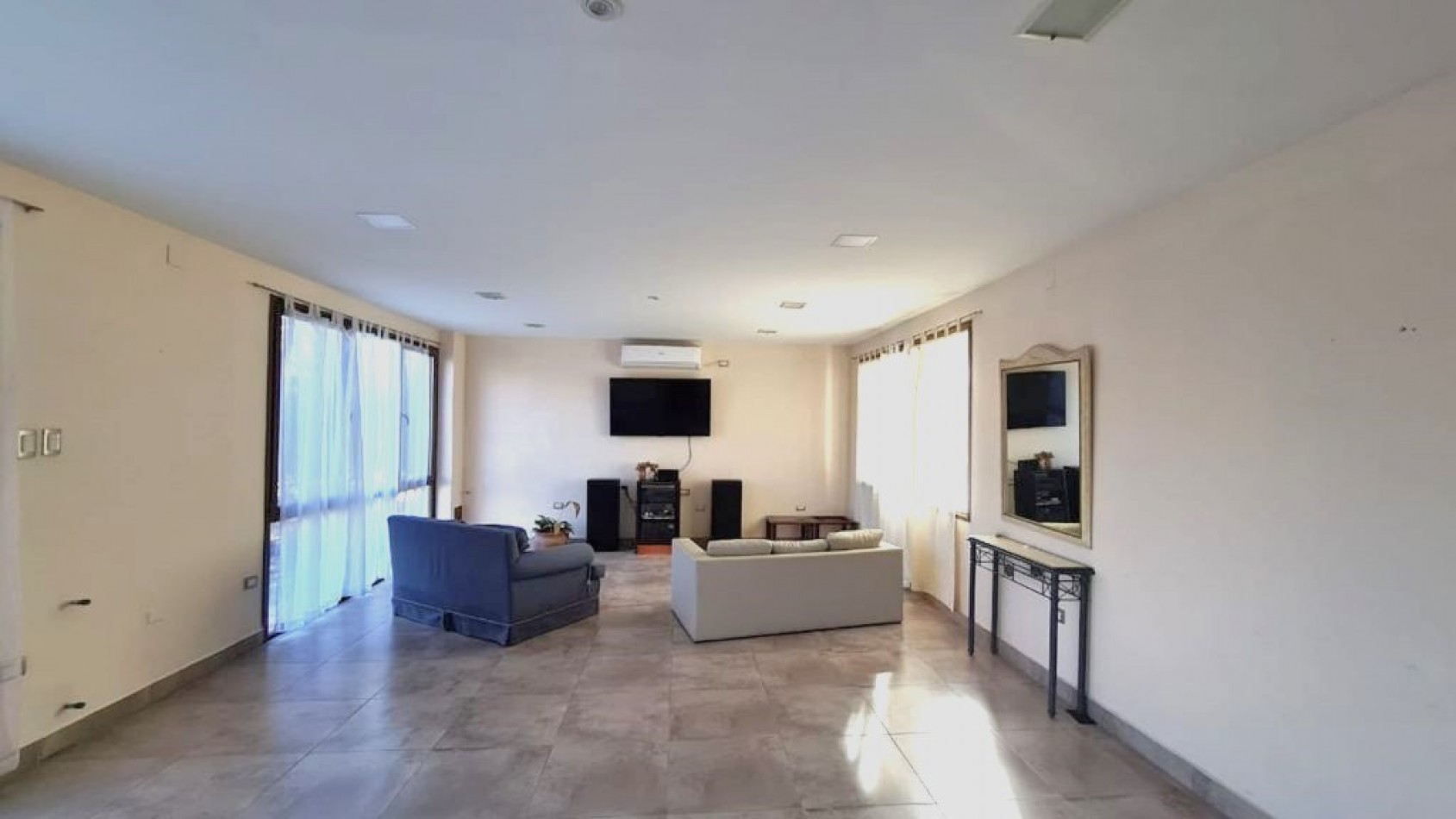 CASA EN ALQUILER - BARRIO PRIVADO LOS OLMOS (Cerrillos)