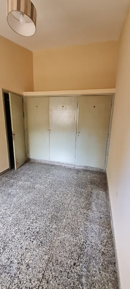 PROPIEDAD CON AMPLIO TERRENO EN TRES CERRITOS