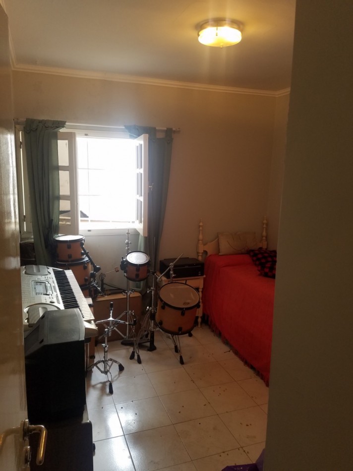 EN VENTA! CASA CON  2 TALLERES EN B° EL TRIBUNO - IDEAL P/ PYMES !
