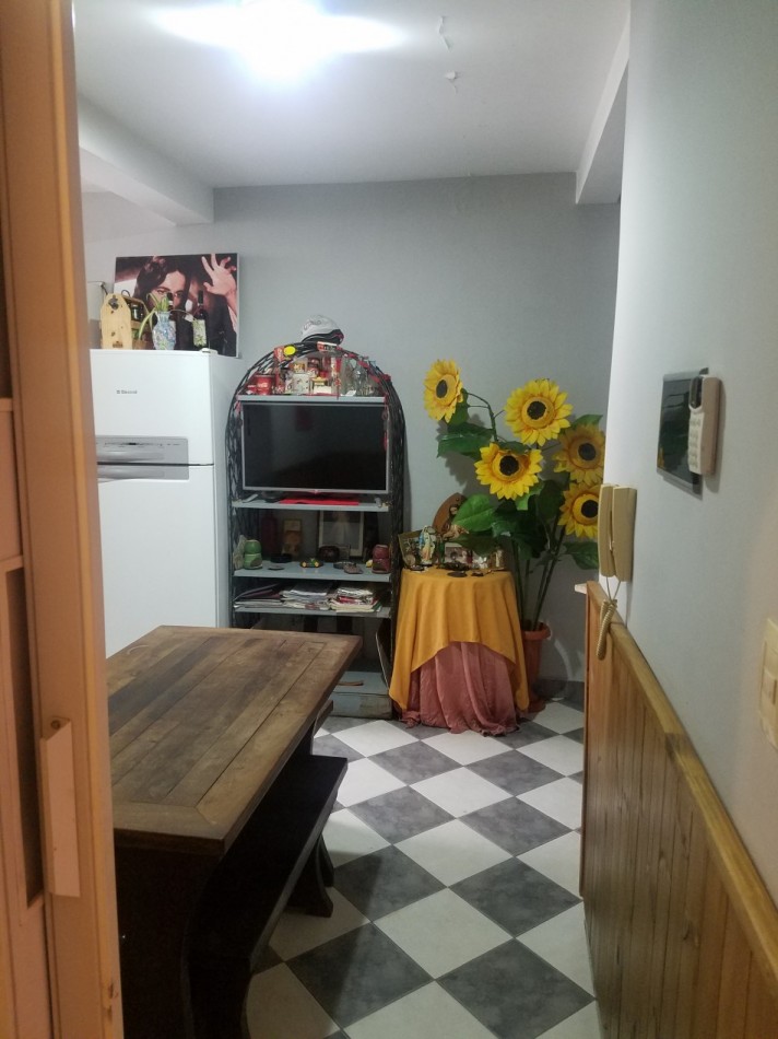 EN VENTA! CASA CON  2 TALLERES EN B° EL TRIBUNO - IDEAL P/ PYMES !