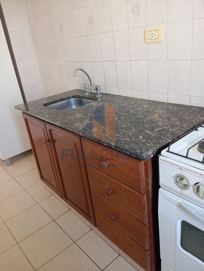 Departamento en Venta 1 dormitorio con cochera, zona Centro