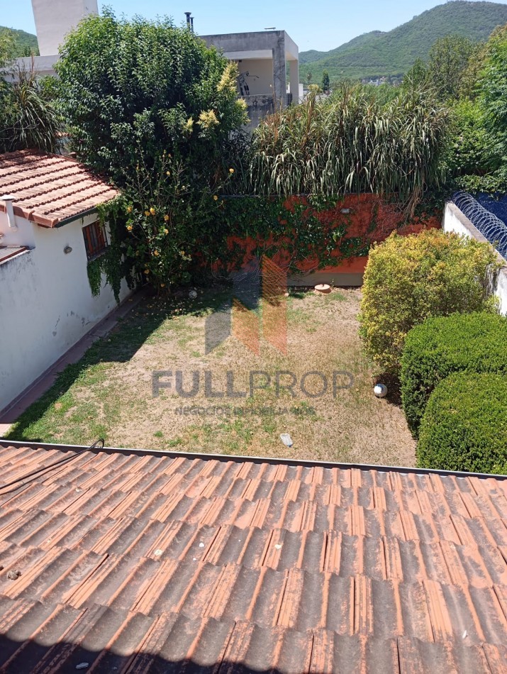 CASA EN VENTA- TRES CERRITOS