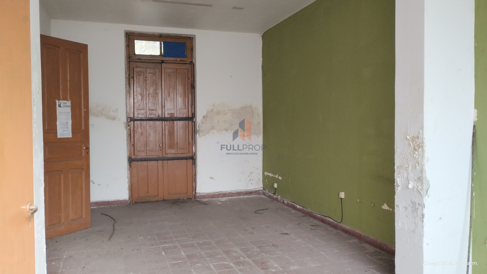 CASA EN VENTA A RECICLAR -GUEMES Y SANTIAGO DEL ESTERO- 