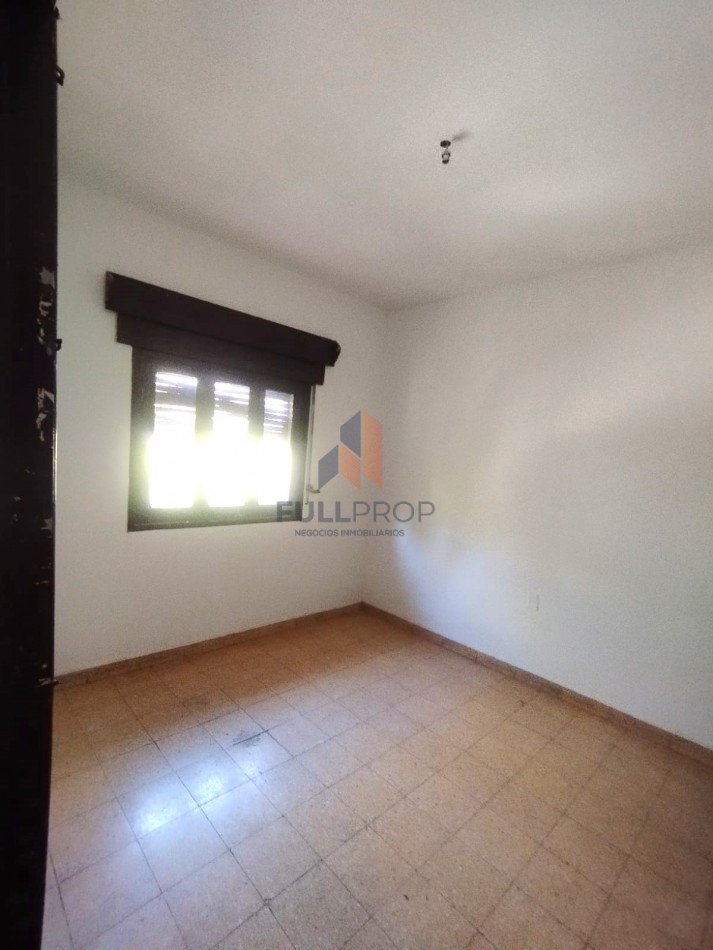 VIVIENDA COLECTIVA UBICADA EN LAVALLE AL 100  (6 UNIDADES FUNCIONALES)