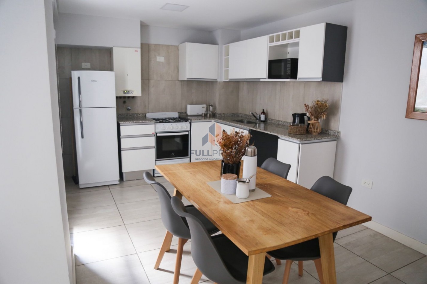 Departamento Amoblado en Dean Funes al 800