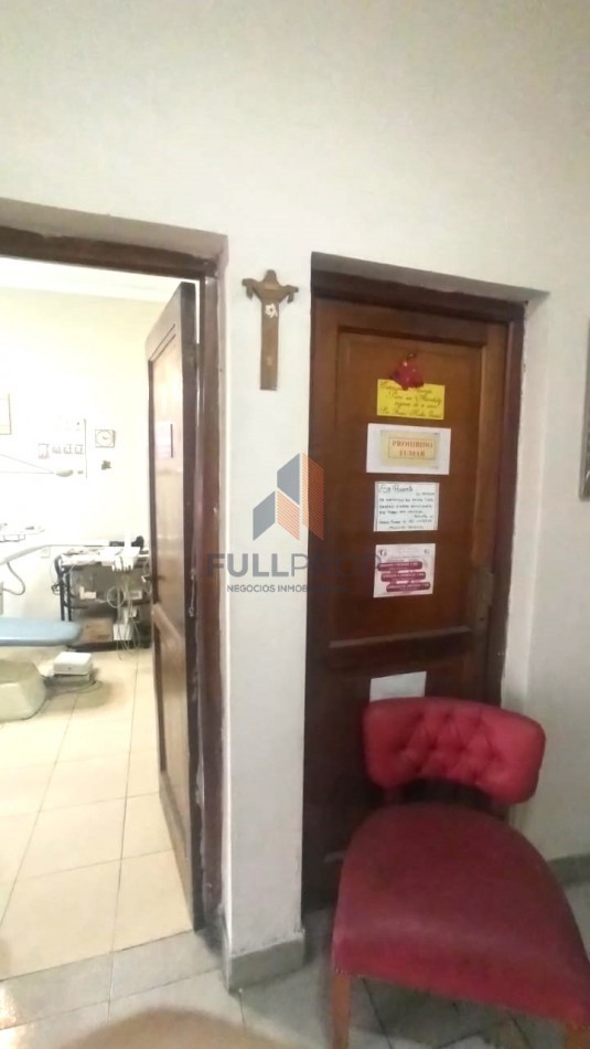 VIVIENDA COLECTIVA UBICADA EN LAVALLE AL 100  (6 UNIDADES FUNCIONALES)