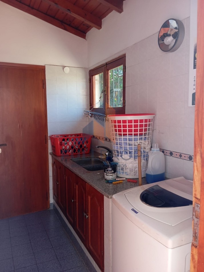 CASA EN VENTA- TRES CERRITOS