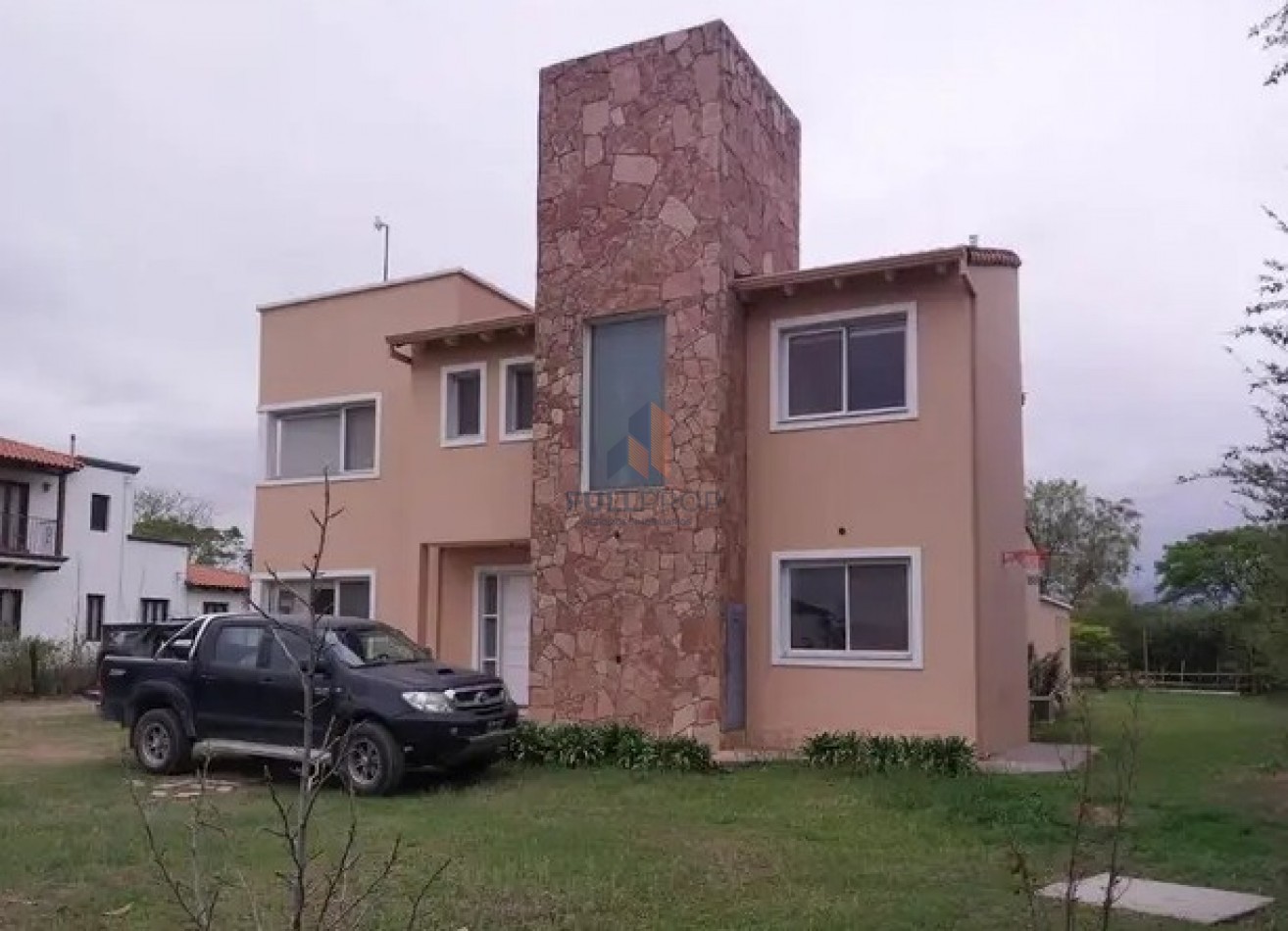 Casa en Alquiler 
