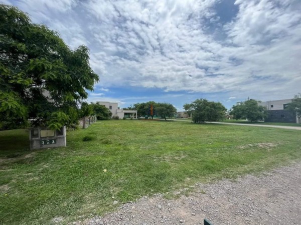 Terreno en Praderas de San Lorenzo 