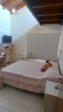 CASA ESQUINA EN ZONA BELGRANO AL 2300