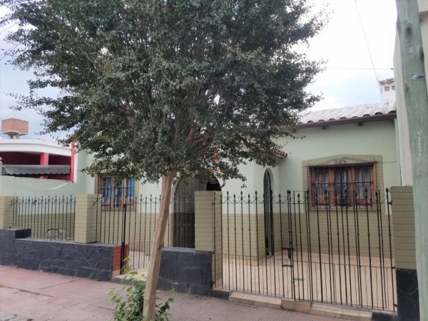 ALQUILER CASA ZONA PLAZA ALVARADO