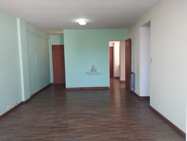Departamento en Alquiler sobre Alsina 1043