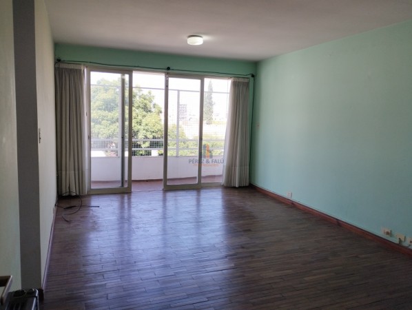 Departamento en Alquiler sobre Alsina 1043