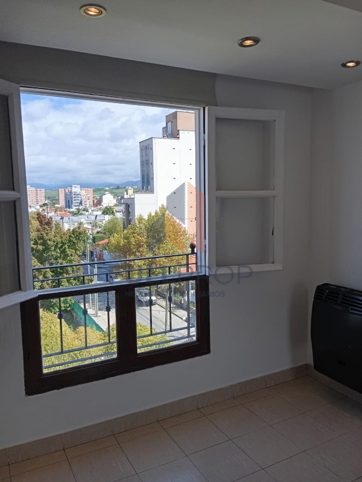 Departamento en Venta 1 dormitorio con cochera, zona Centro