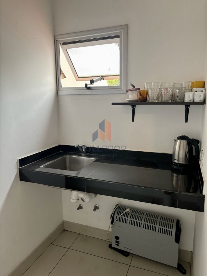 Oficina en alquiler en Dean Funes 800